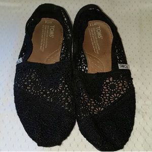 TOMS Crochet Flats